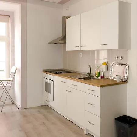 Πανσιόν Inn-chiado Restauradores Prime